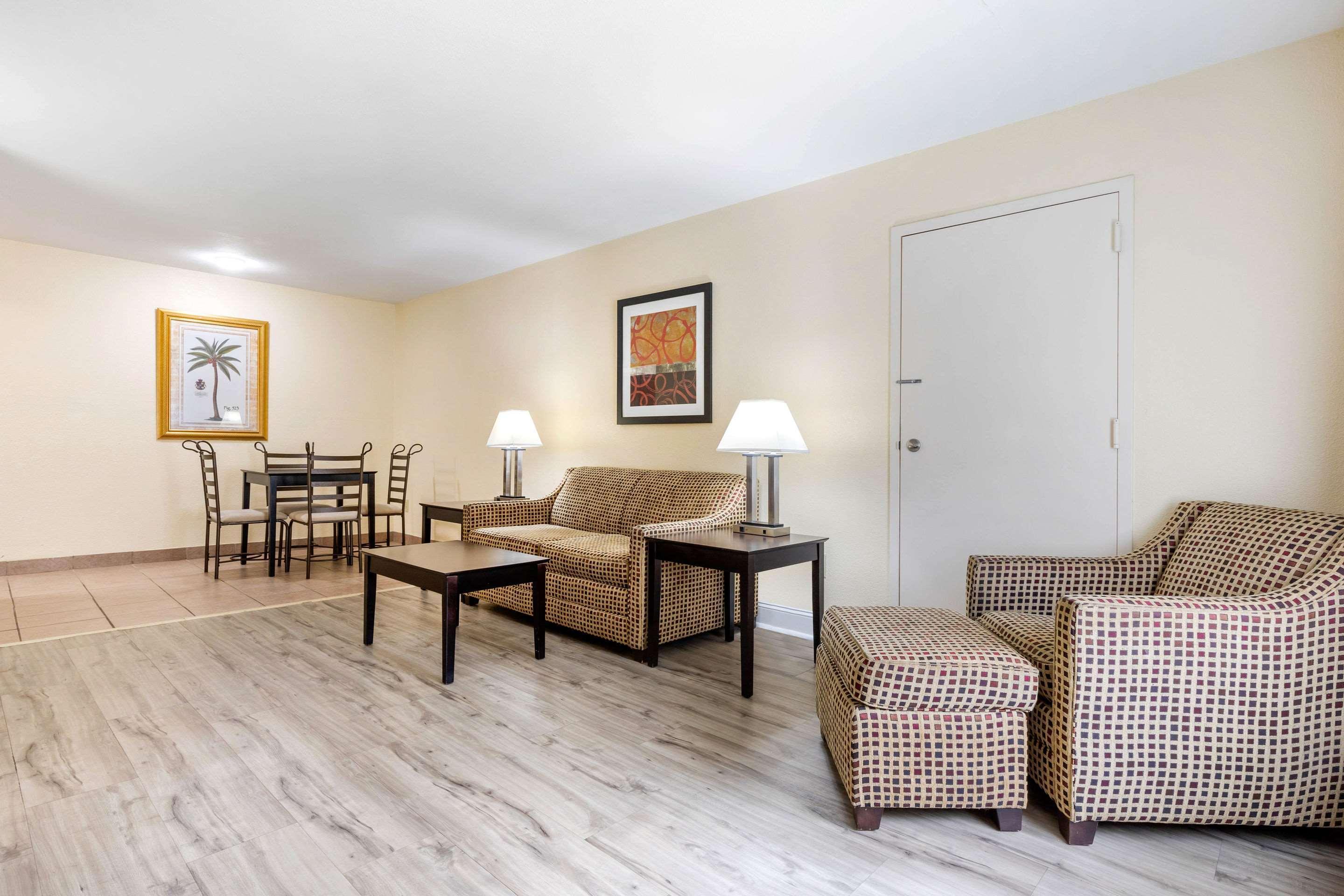 Quality Inn & Suites Lexington Eksteriør billede